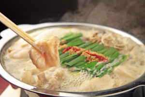 博多地鶏ともつ鍋専門店 三日月