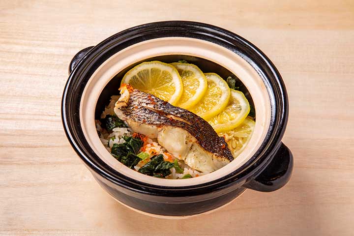 真鯛一汐焼きと青菜と藻塩レモン